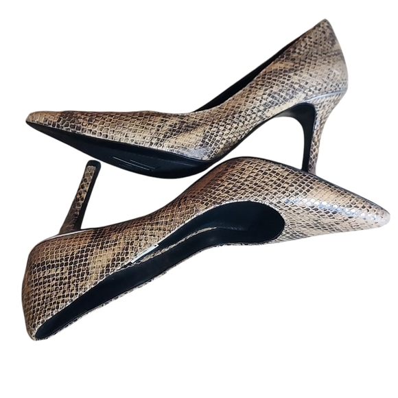 Lauren Ralph Lauren Snakeskin Embossed Leather Pointed Toe Stilletto Heels - Picture 12 of 16